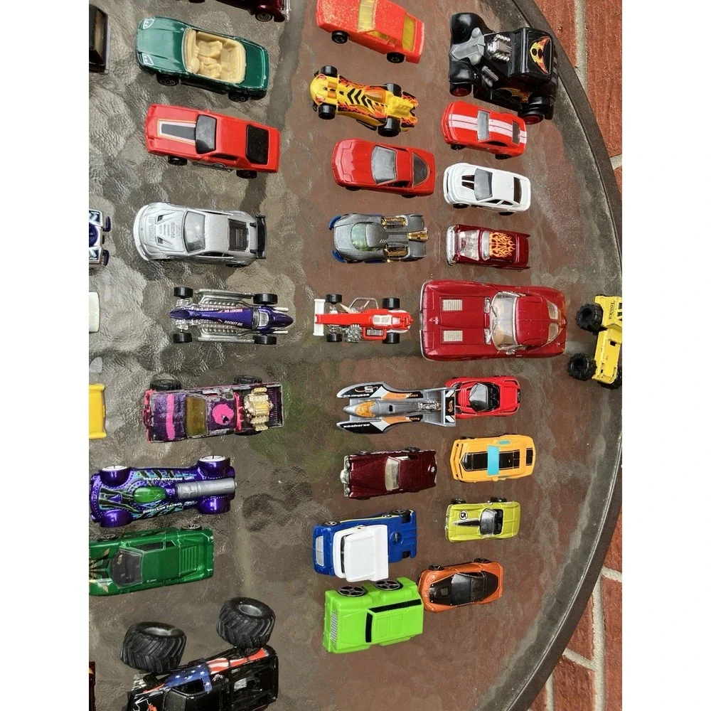 Huge Lot of 40+ Pieces Vintage Matchbox-Hot Wheels Original